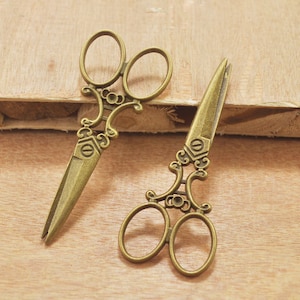 20Pcs Antique Bronze scissors Charm scissors Pendant  for necklace 60x25mm