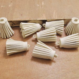 10pcs 29mm Beige Suede Fringe Tassels Handbag Tassels Keychain Tassels Tassel Charms Faux Leather tassel,DIY jewelry Accessories