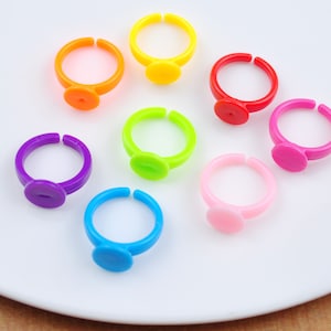 Circus Mix Opaque 14mm Plastic Rings (100pcs)