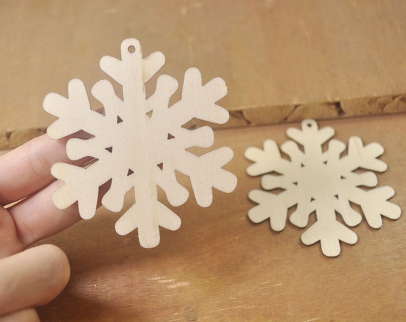  100 Pcs Christmas Unfinished Wooden Snowflake