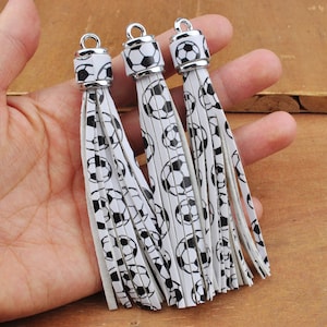 Lenght Tassels,Football Leather Tassel,Keychain Tassel,Bag Keyring,White PU Leather Tassel Pendant,Silver Cap,Bag Accessory,Jewelry Tassels