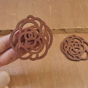 20pcs Flower wood pendants,Coffee Wooden Filigree Laser Cut Flower Pattern Wood Dangle,Wood Charm,Pendants,Wood Earrings 60x56mm