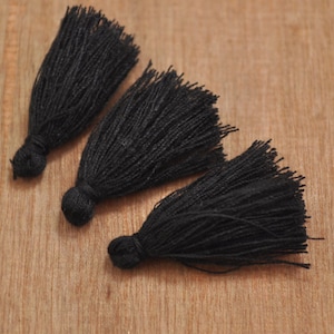 Mini Tassel,3cm Cotton Tassels/Tiny Short Tassel/Black Mini Cotton Tassel/Handmade Cotton Thread Tassel/Craft Tassel/Tassel Pendant