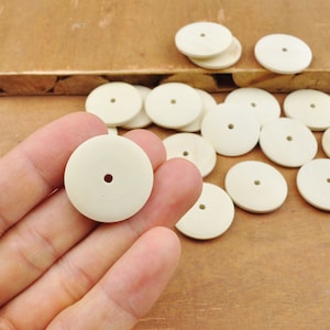 20pcs Flat Round Natural Wooden Beads,Circles Wooden discs beads, Unfinished Round Wood Bead Middle Hole--25mm.