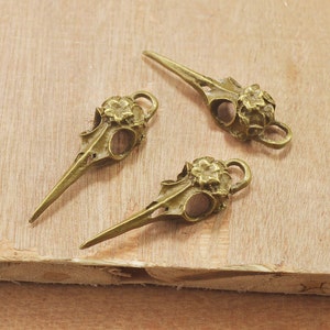20pcs Bird Skull with Flower Pendant,Antiqued Bronze Gothic Charm,skull birds head charms findings 13x36mm