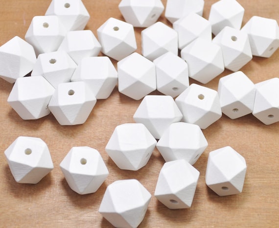 14 Hedron Geometric Figure Wood Beads50pcs 20mm White 