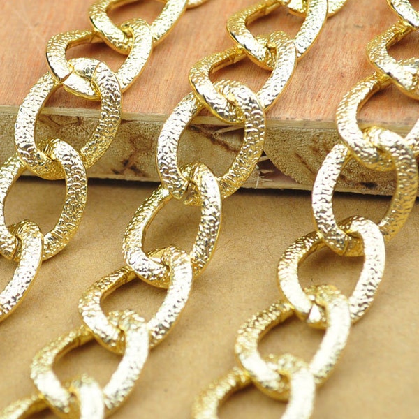 Chain,Gold aluminium chain,1 meter-3.3 feet, twist Cable Link chain,Aluminium Open LInks Chain,Chunky Curb Chain--15x20mm.