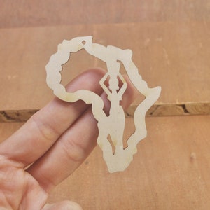 Colgantes de madera mapa africano de 10pcs, pendientes de mujer africana, pendientes de madera inacabados, bricolaje, pendientes de madera, colgante de pendientes, joyería étnica-70x58mm