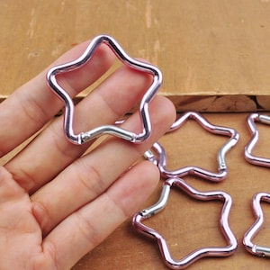 1Pcs-50pcs Light Pink Star Shaped Carabiner Spring Belt Clip Key Chain Clip,1.9” Black Aluminum Hook Carabiner Star Keychain Backpack Clip