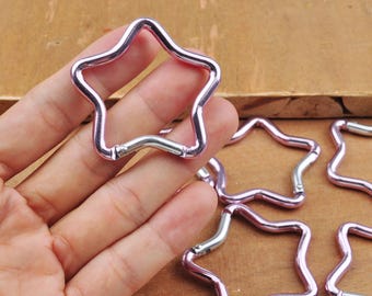 1-50 unidades de mosquetones con forma de estrella rosa claro, clip para cinturón, llavero, gancho de aluminio negro de 4,8 cm (1,9"), llavero con forma de estrella y clip para mochila