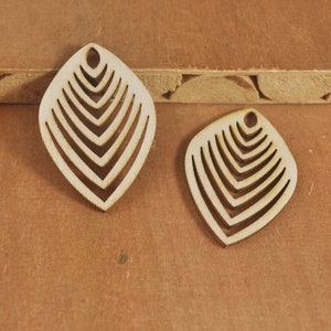 10pcs wood Oval pendants,Unfinished Natural Wooden Filigree Laser Cut Flower Pattern Wood Dangle,Wood Charm,Small Wood Earrings 50x32mm