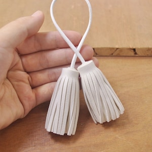 Tassels for Bag,2Pcs PU Leather Tassels,for keyclasps,White Leather tassel,hair on tassels,Handmade Tassel,thick tassel-59mm