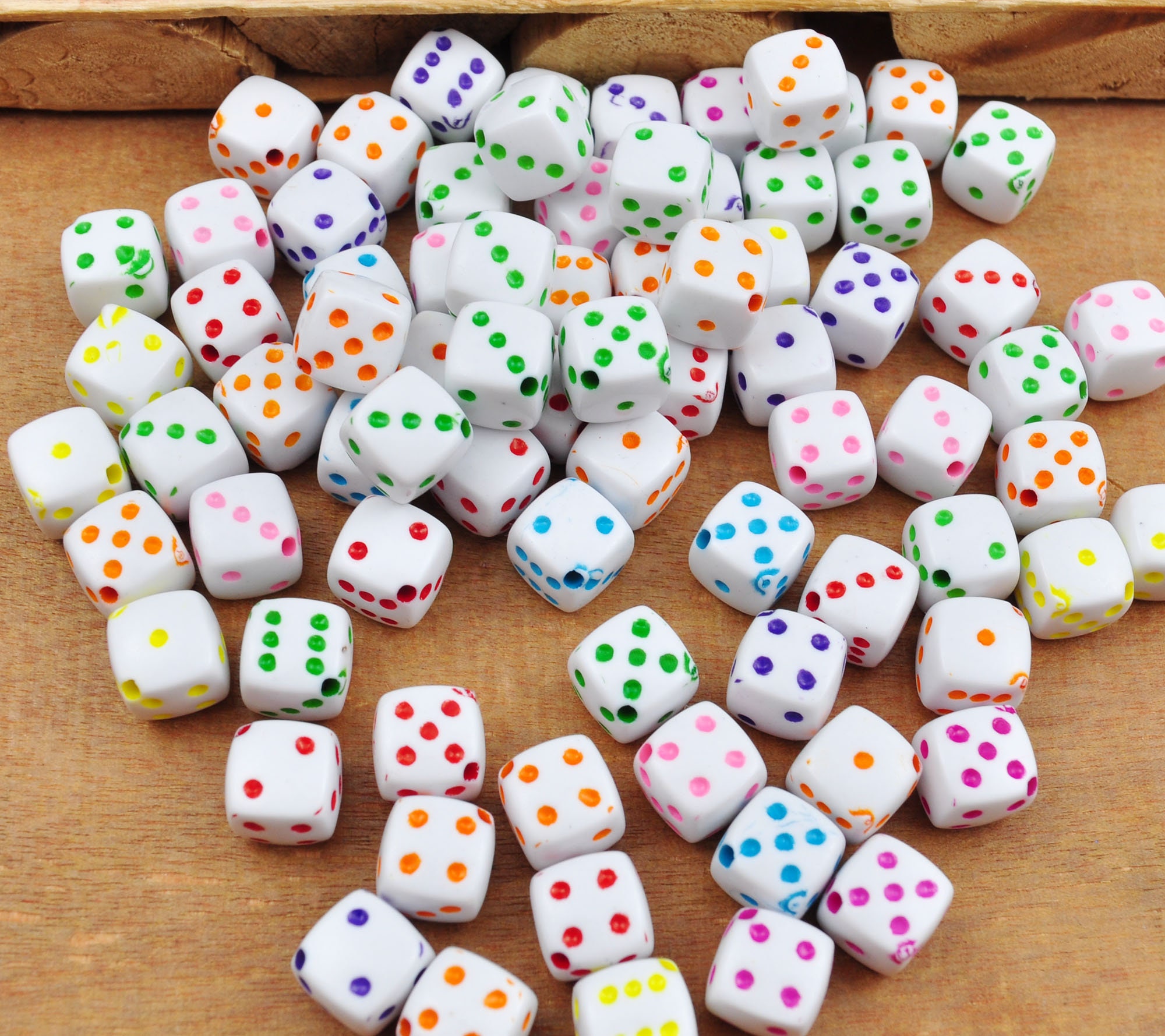 Silver/red Marbleized Dice Beads-dice-silred-marble