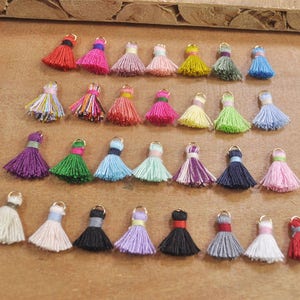 10pcs 15mm（0.59”） Mini Tassels,Mixed color,Short Boho tassels,earring,Small tassels Fringe Trim,DIY Craft Supplies,Jewelry tassels.