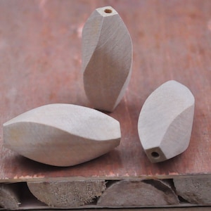 100pcs Oval Natural Twisted Wood Bead Unfinished & No varnish -- Natural Wood Geometric Beads --Cube Wooden Beads-- 18mm x 39mm