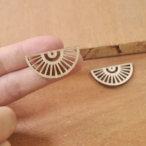 10Pcs Natural Wood Earring Fan,Small Wood Fan Earring Pendant,Wooden Jewelry,necklace pendant charms,DIY,blank unfinished wood,35x18mm