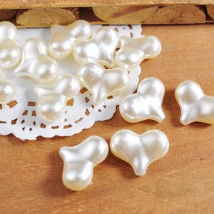 ABS White Hearts - 20/40/100pcs Heart Beads - White pearl acrylic Heart beads DIY Jewelry Supplies 22x17mm