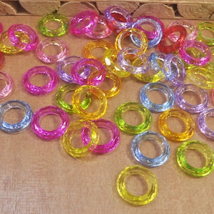 Acrylic Circle Pendants,50Pcs Transparent Acrylic Rings,Mixed Color,Circle Connectors,Jewelry Supplies -- 20mm