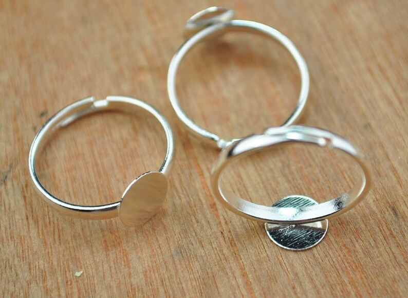 30 Silver Rings,Shiny Silver Ring Base Adjustable with 8mm Round Pad,Silver Blank Ring Pads,Adjustable Ring Pads,DIY Rings,Jewelry Supplies.