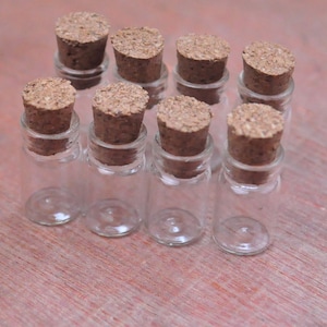 Bottles--Glass Bottles 10pcs clear glass bottles with corks,Glass Jar Vial Charm Pendants,Empty Glass Vials,Small Glass Jar--18x10mm.