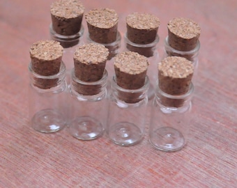 Bottles--Glass Bottles 10pcs clear glass bottles with corks,Glass Jar Vial Charm Pendants,Empty Glass Vials,Small Glass Jar--18x10mm.