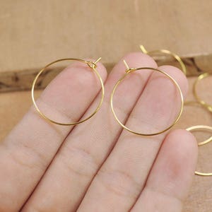 Pendiente de 50 pares, 1 "(20mm / 25mm / 30mm / 35mm / 40mm)Anillo de pendiente chapado en oro, pendientes de aro.