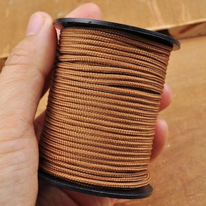 Cordones/cuerdas/hilos de nailon trenzado de 2 mm, color marrón claro, de 30/50/100 yardas, ideales para joyería, manualidades, decoración del hogar, envolver regalos, etc.
