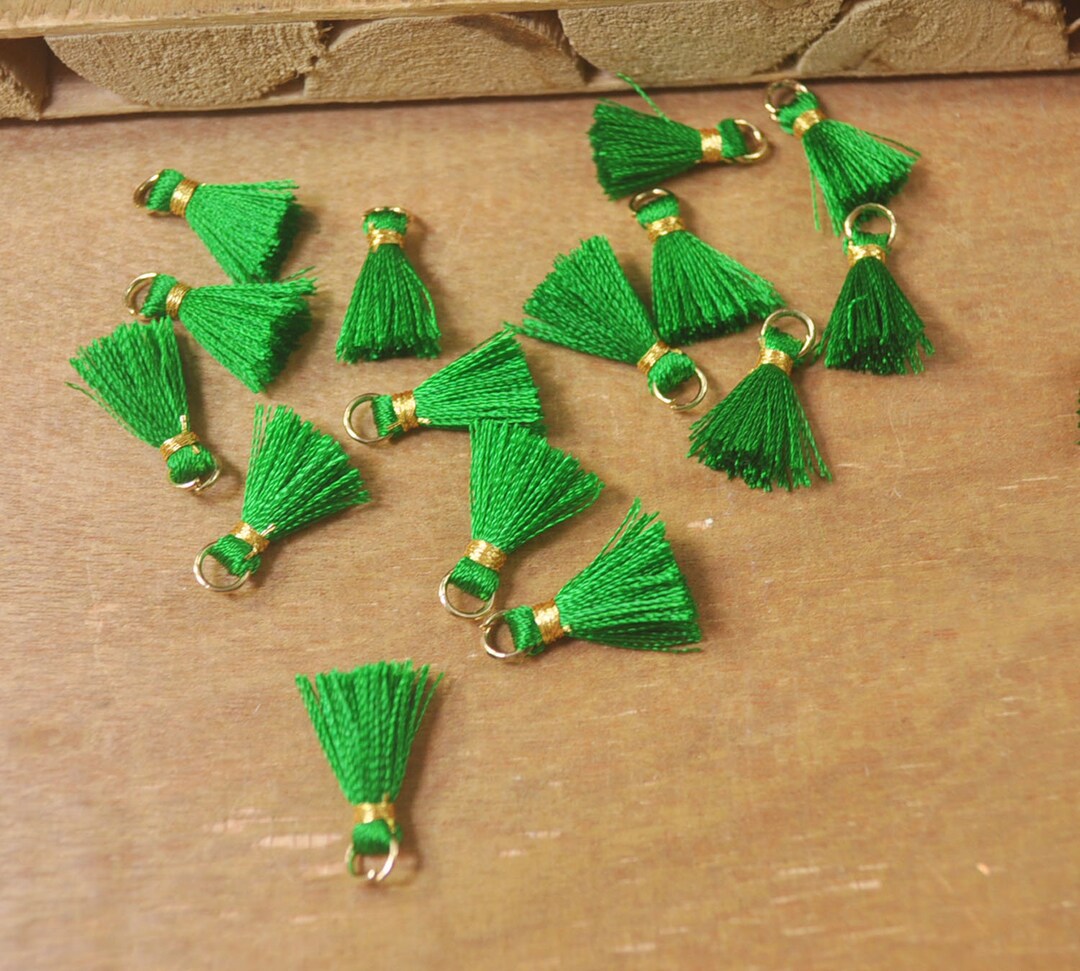 Green,20pcs 15mm Mini Cotton Tassels,gold Teeny Tiny Tassel With Gold
