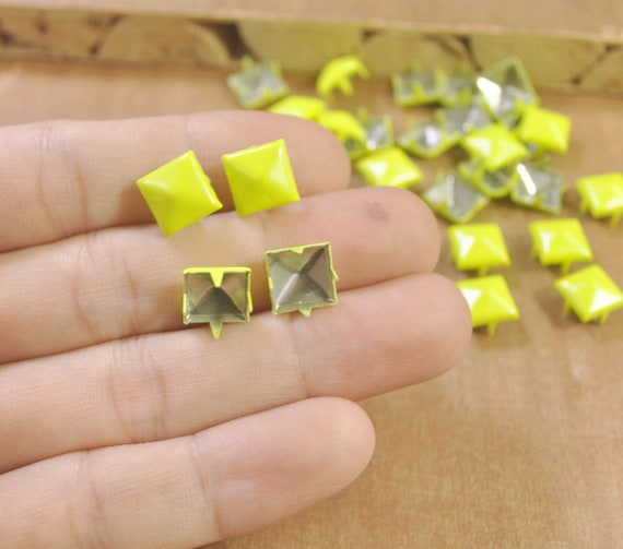 Metal Studs,50/100 Bright Yellow Square Metal Pyramid Studs for Clothing  Shoes Bags Purses Leathercraft Decoration,DIY 9x9mm