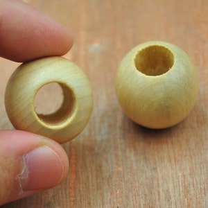 30 pieces Round Wooden Beads,24mm Large Round Natural Wooden Beads,Unfinished wood beads.