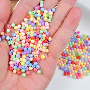 500/1000 Stück 4mm runde Perlen, Acryl Gumball Bubblegum Perlen, pastellfarbene runde Spacer Perlen, Spacer Perlen, winzige runde glatte Perle aus Kunststoff.