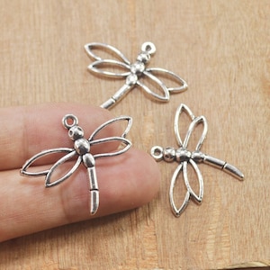 20 pcs of antique Silver Dragonfly charm , silver metal dragonfly pendant 27x32 mm.