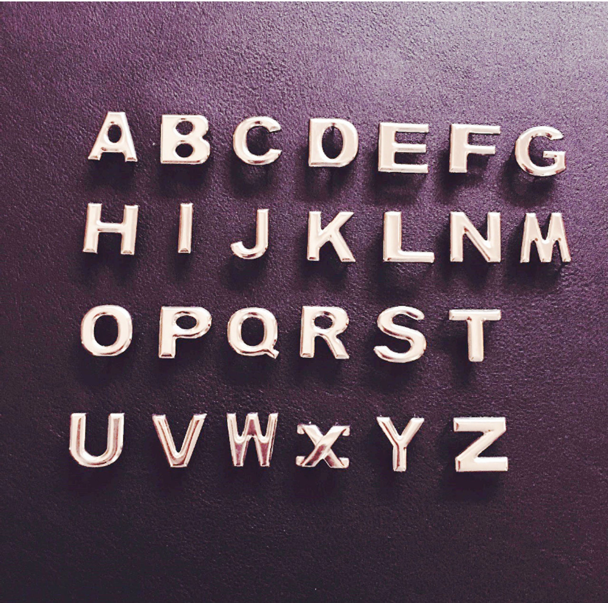 15mm Silber Alphabet / Buchstabe Metall Nieten, 10/26 Stück Buchstaben Niet  Ohrstecker, personalisierte Initialen - .de