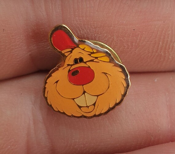 Beaver, beaver pin, badge, gift, gift idea, cartoo