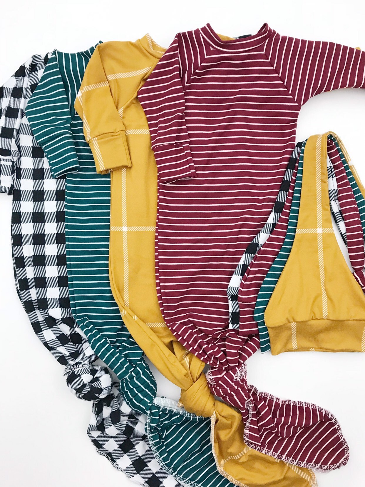 newborn knotted gown and hat set