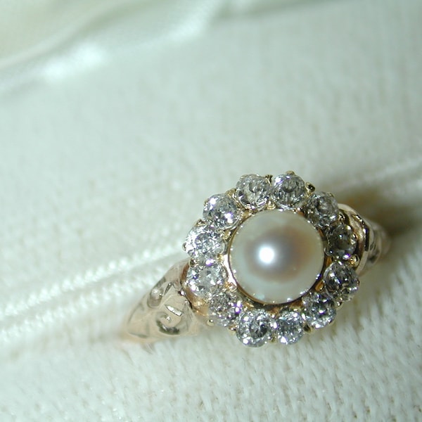 Vintage Natural Diamond and Ocean Pearl Halo Ring.  Hemsleys Montreal Quality.  Size US4