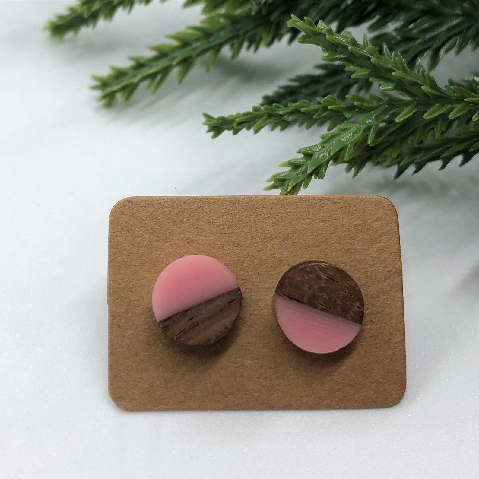 Einzigartige Runde Harz und Holz Post Ohrringe | Etsy