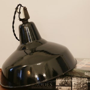 Black Enamelled Industrial Suspension Lamp