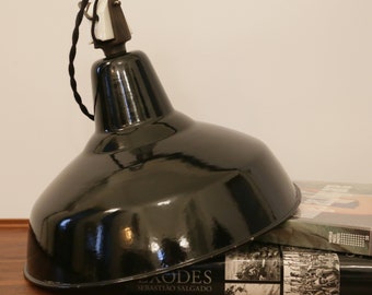 Black Enamelled Industrial Suspension Lamp
