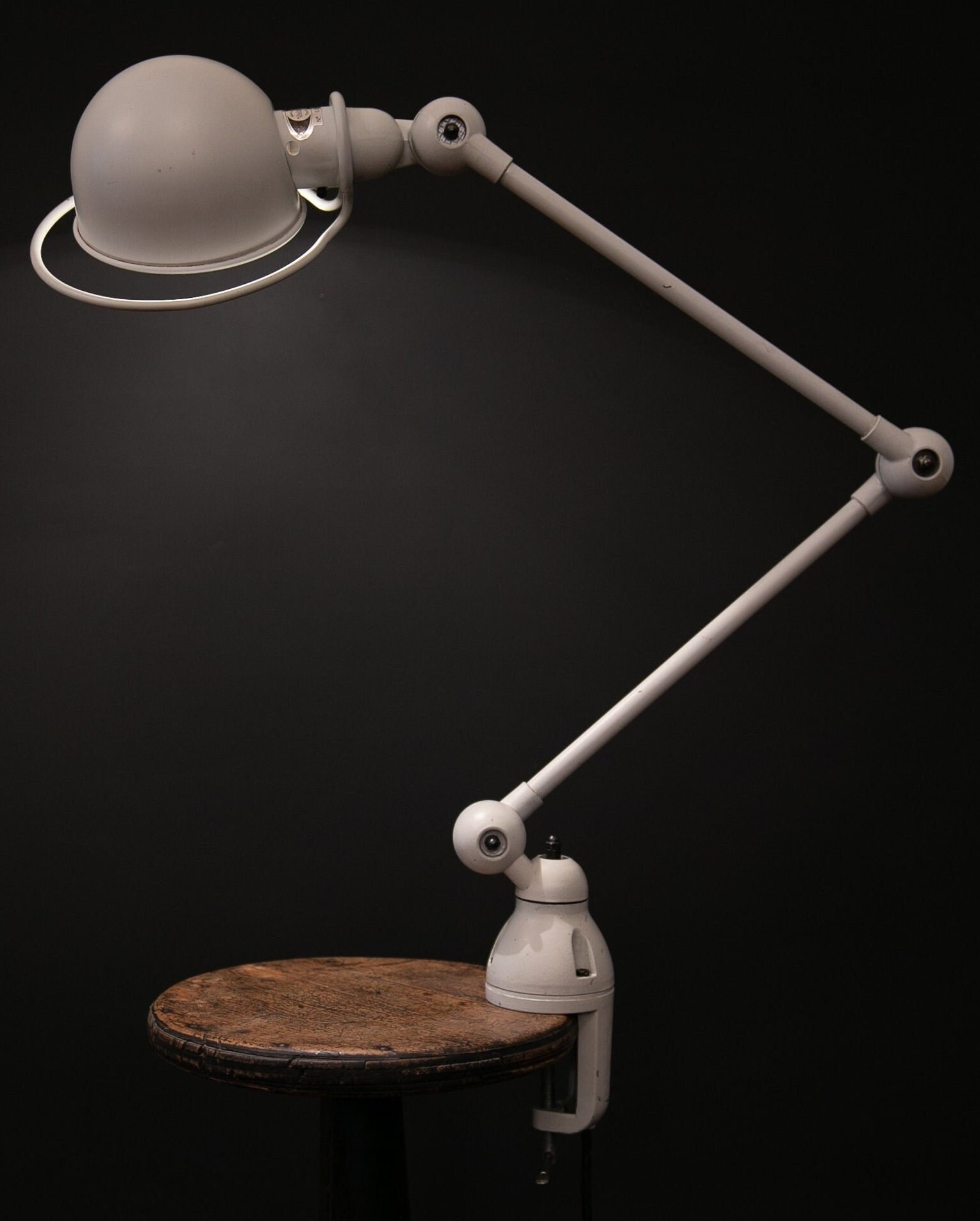 Lampe d'atelier Jieldé 1950 - Marchand d'Oublis