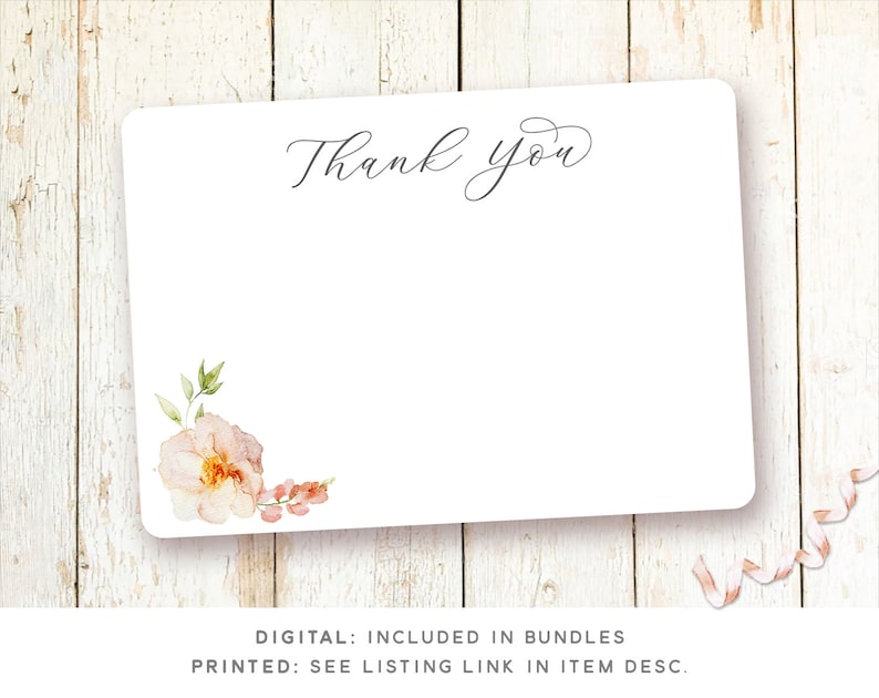 Peut inclure: Une carte de remerciement blanche avec un &laquo;&nbsp;merci&nbsp;&raquo; manuscrit en &eacute;criture cursive noire. La carte pr&eacute;sente une illustration aquarelle d'une fleur rose dans le coin inf&eacute;rieur gauche.