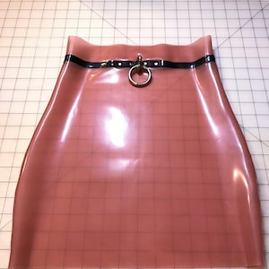 Latex O ring mini skirt