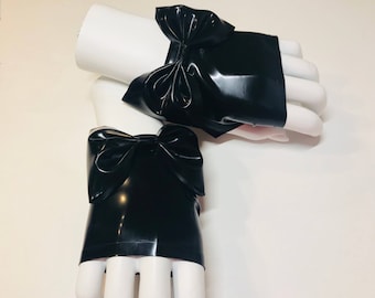 Latex Short Gloves