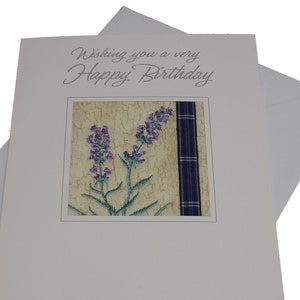 Brodé Ekard Floral Joyeux Anniversaire Carte Broderie Lilas Vert Écossais Heather Tartan Ruban Accent Fleur