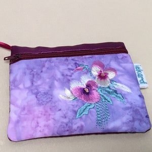 Ekard Lilac Purple Pink Pansy Bordado tarjeta de débito Bolsa de crédito con correa de muñeca