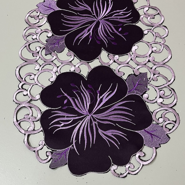 Deep Purple Lilac Aubergine Floral Embroidery placemat table centre Cutwork scalloped edge  kitchen Dining Purple Base Cloth trellis
