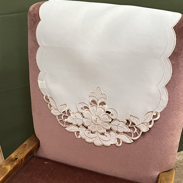 Plain Cream Embroidered Floral Cutwork Scalloped Edge Arm Chair Back Covers Antimacassar Settee Armchair Head Rest Protection 007