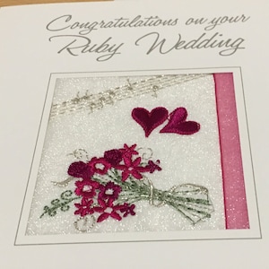 Bestickte Schottische Tartan Rubin Hochzeitskarte Handgemacht 40 Jahre Jubiläum Ekard UK Made Stickerei Burgund Feier Herzlichen Glückwunsch