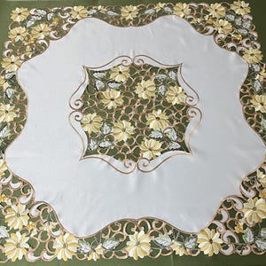 Mantel cuadrado con bordado calado en verde dorado, mantel de base blanca para comedor de cocina, mantel decorativo bordado, decoración con calado intrincado