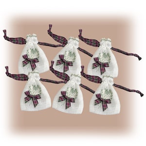 Plaid 6 Tartan écossais bordeaux Noeud Blanc chiné Organza Ruban de voile Cordon de serrage Sacs de faveur de mariage Pot de lavande Pourri ZH40